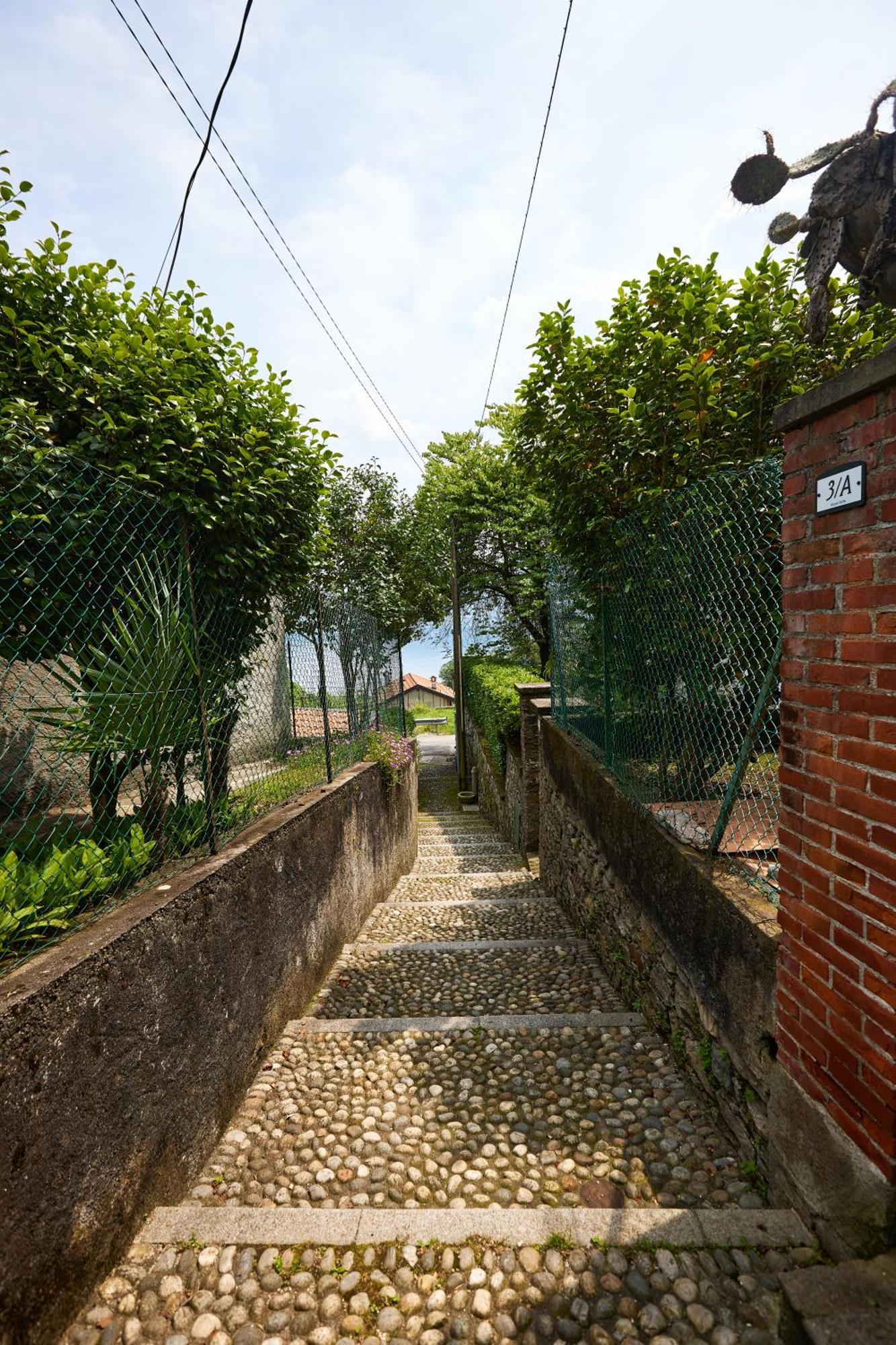 Villa Di Paese - Splendida Vista Lago Maggiore Oggebio Exterior foto