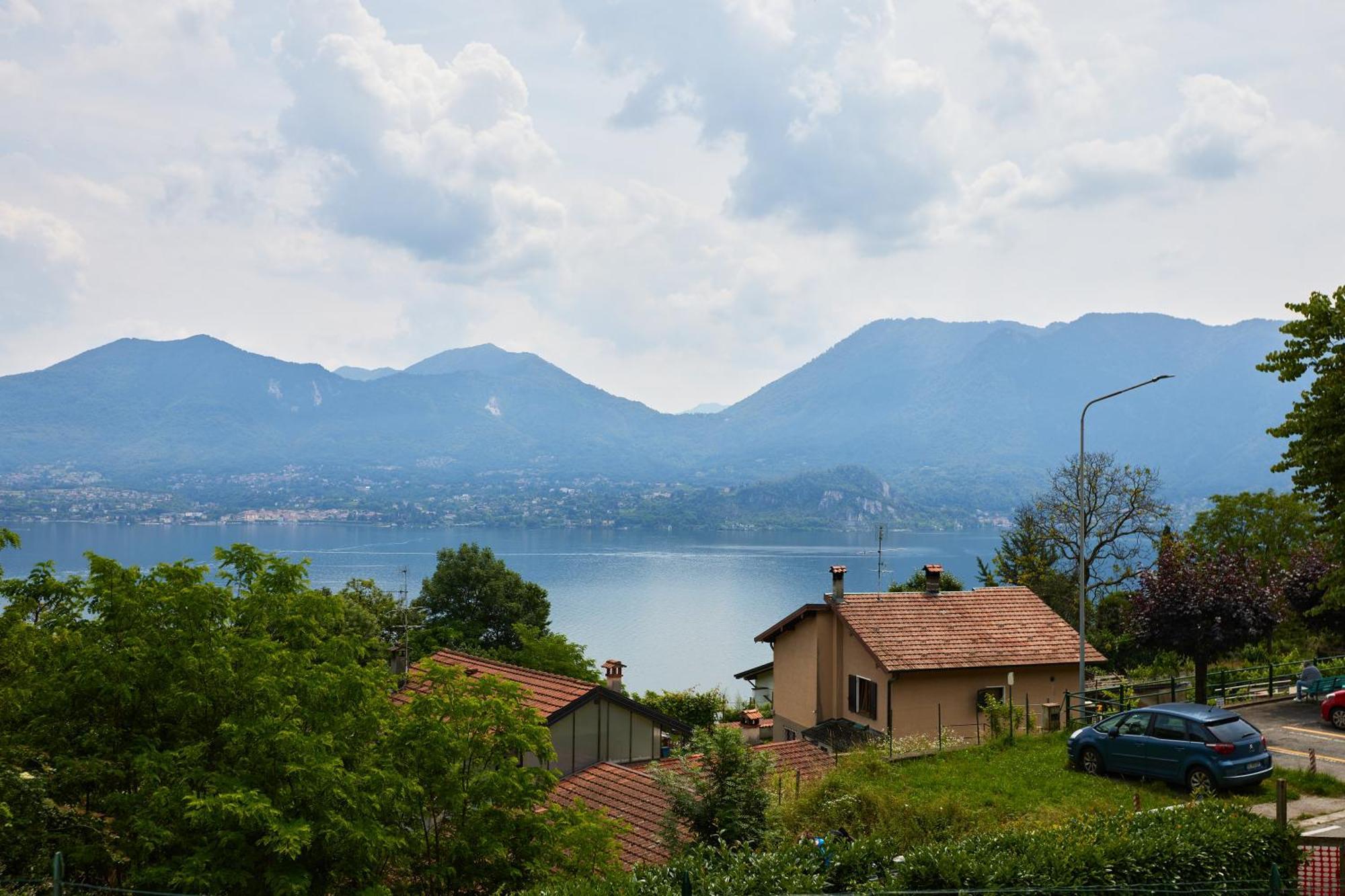Villa Di Paese - Splendida Vista Lago Maggiore Oggebio Exterior foto